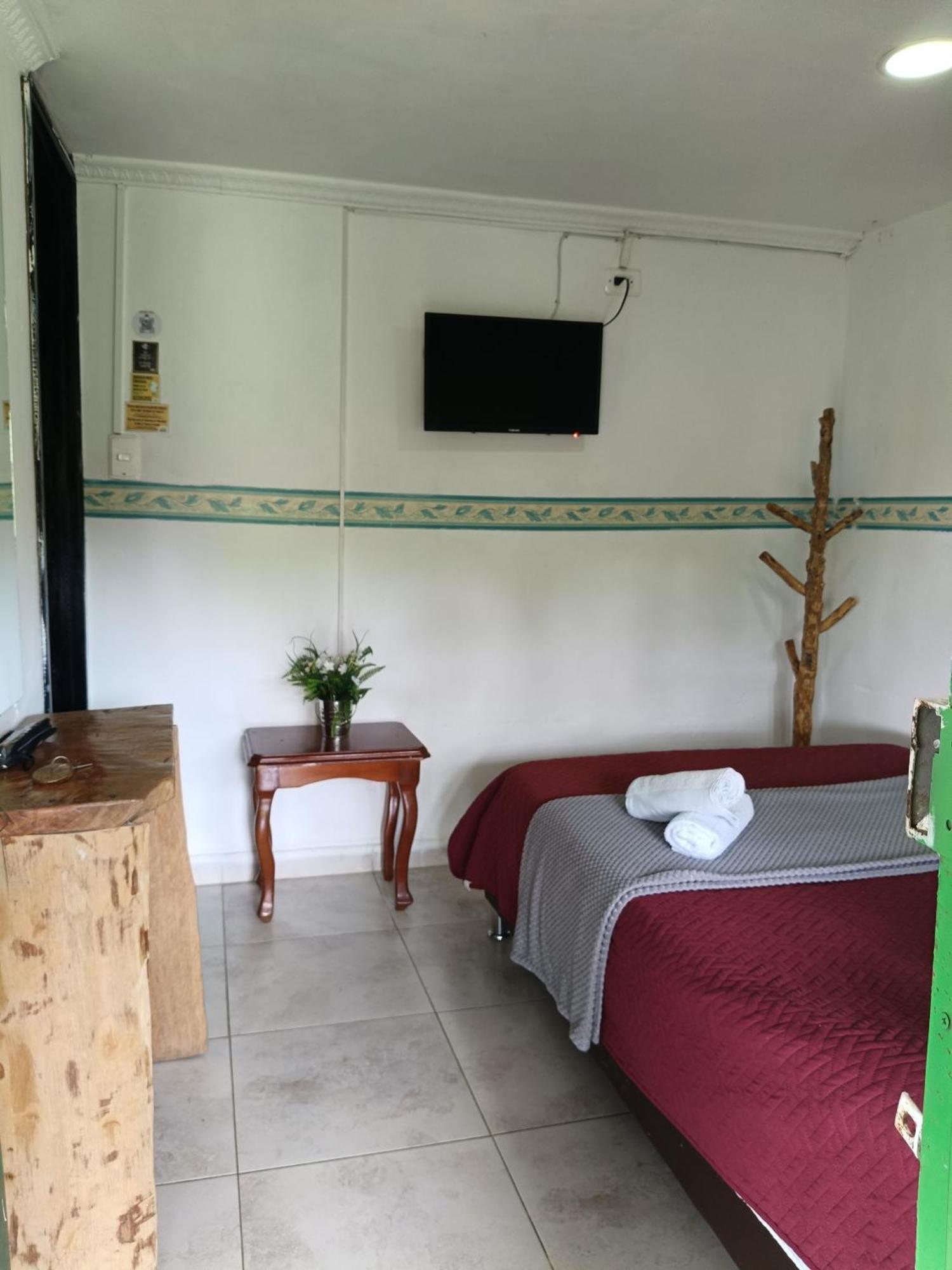 Double Room with Private Bathroom with TV